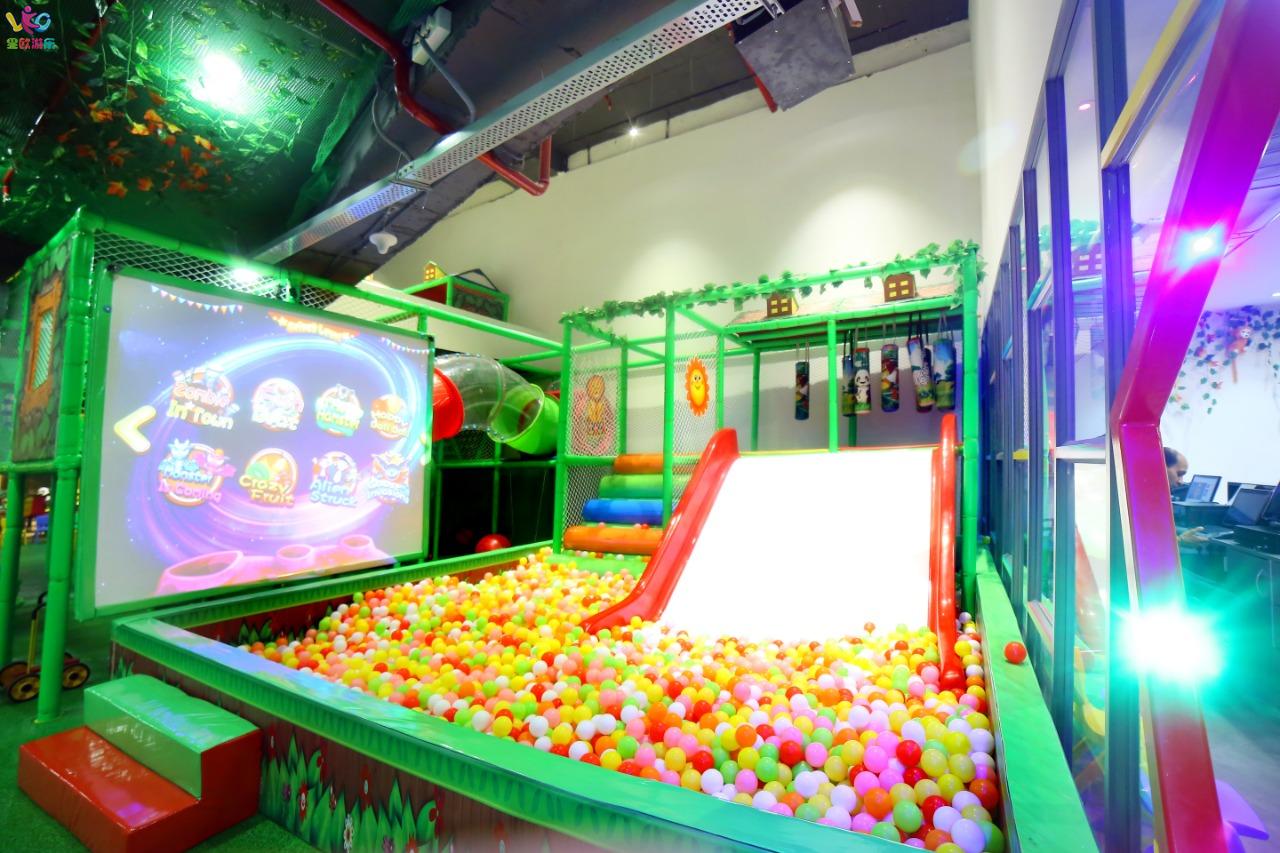 Jungle theme indoor playground  (2).jpg